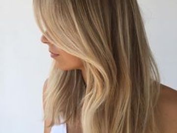 women with a face frame highlights done in clematis