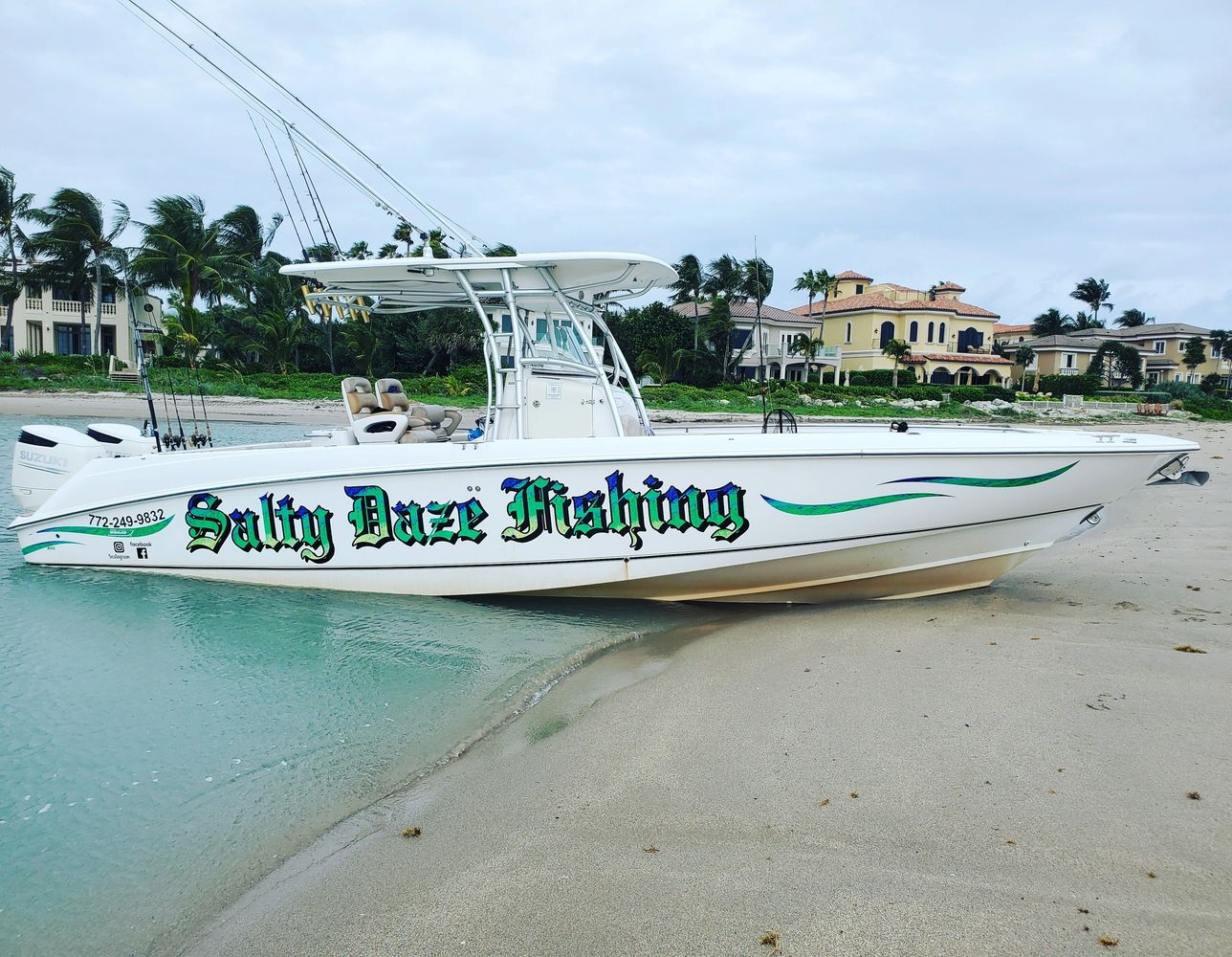32 foot Boston whaler charter fishing boat Salty Daze Fishing
