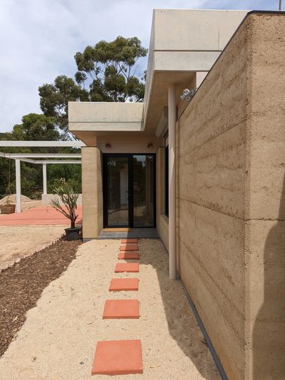 Adelaide earth sheltered house by ShelterSpace 