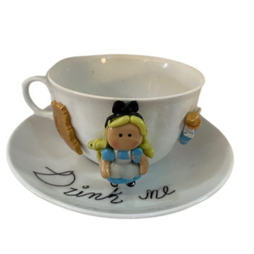 La hora del té se volverá curiosa, "De todas las tonterías a las que he asistido, esta es la fiesta