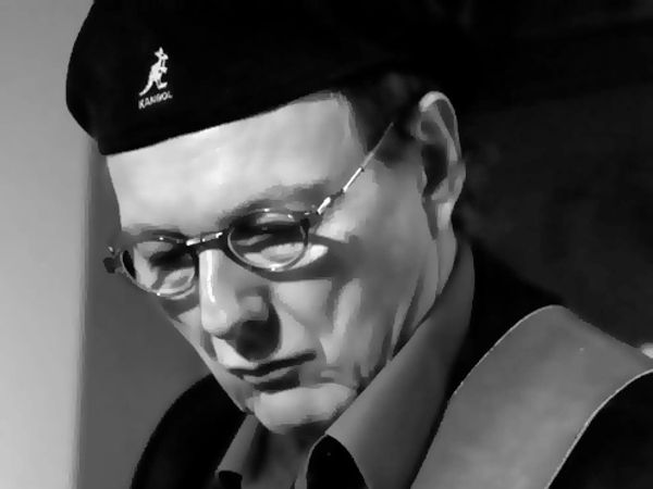 Steve Chambers, bass, The Bob Band.