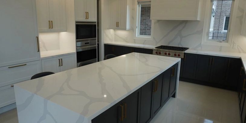Luxury kitchen designed and renovated by king renovate in King City Ontario