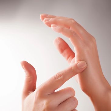 two hands emotional freedom technique tapping