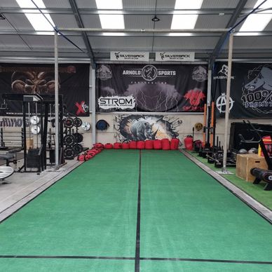New runway laid to go with our new double lane throwing frame 😎✌️
We have @cerberus_strength throwi