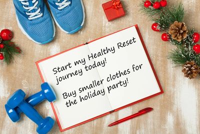 A fitness-themed holiday goal note with sneakers, dumbbells, and festive decorations.