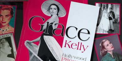 Discover the timeless elegance of the golden era of glamour and Hollywood through our rare collectib