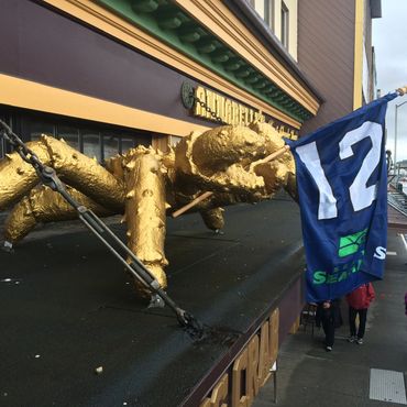 Annabelle's Awning King Crab