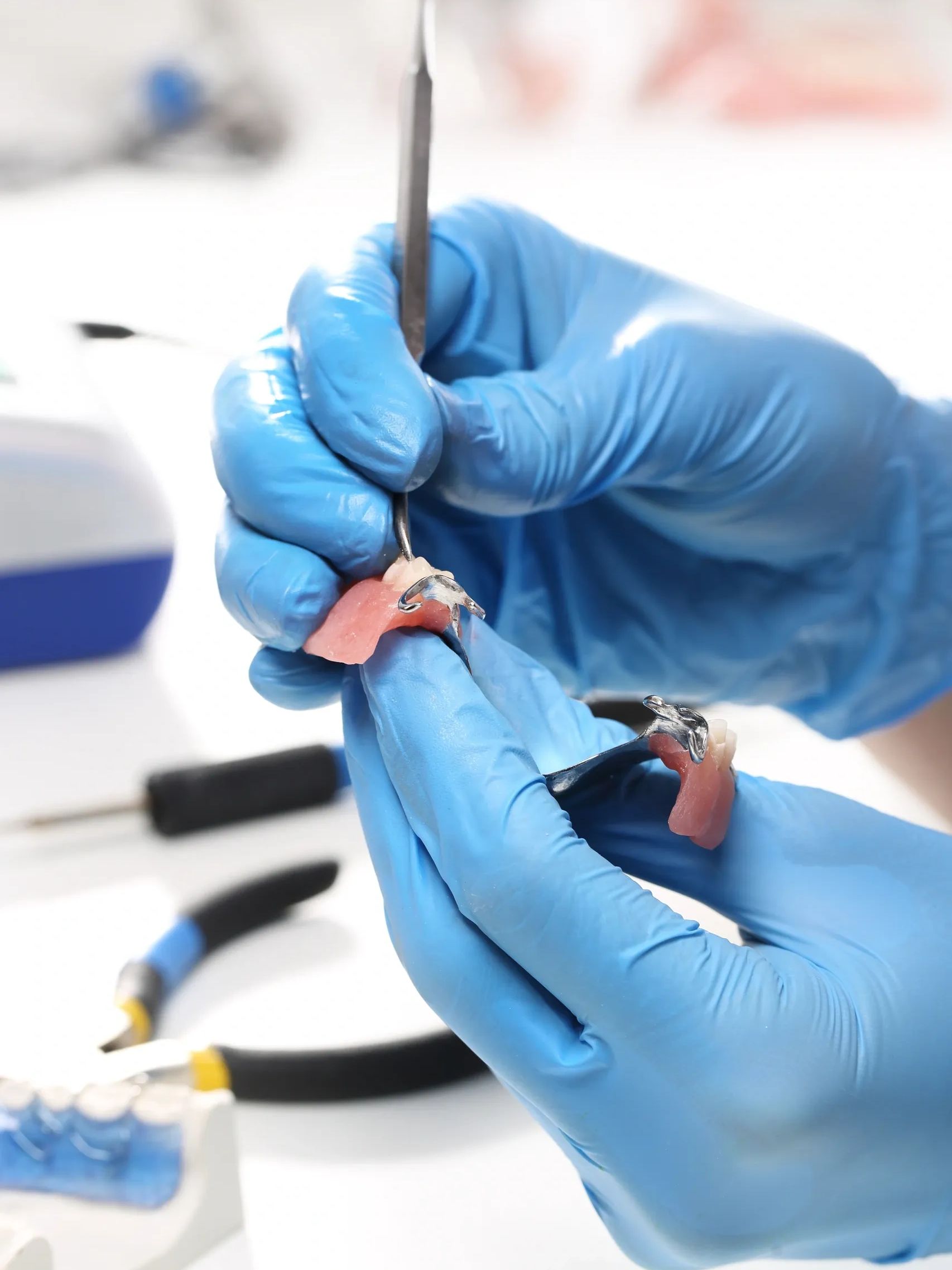 Will van Leeuwen Dental Prosthetist Dapto 
Sameday Repairs