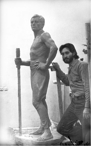  Tomas Oliva, Study from a life male model at State Fine Art Institute of Kiev (кгxи) now NAOMA 1981