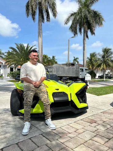 Slingshot rentals miami beach