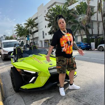 Slingshot rental miami