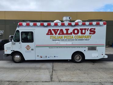 Avalou's Italian Pizza Company food truck parked outside a building.