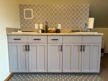 Lynx Den Kitchenette. Coffee & Tea provided.