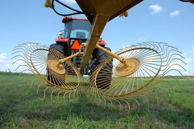 Vermeer VR-Series Rakes Center Splitter Attachment