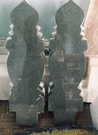 Batu nisan granite hijau perempuan