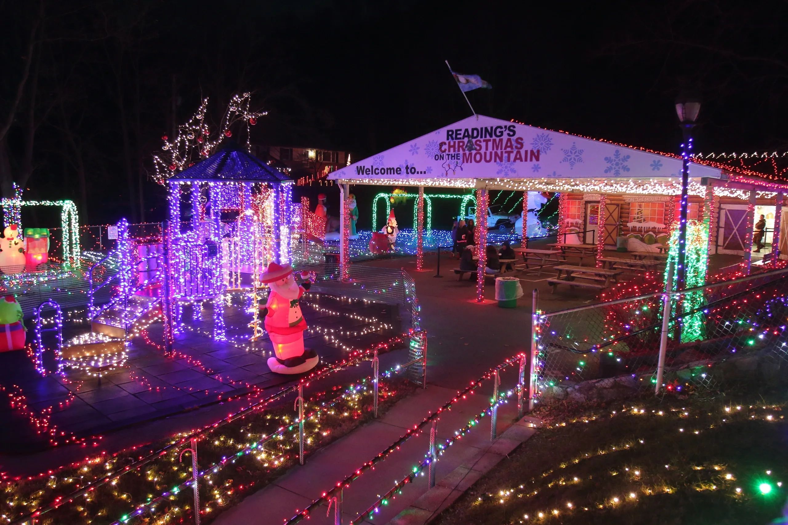 Christmas On The Hill 2022 Reading Pa Christmas Display - Reading's Chirstmas On The Mountain