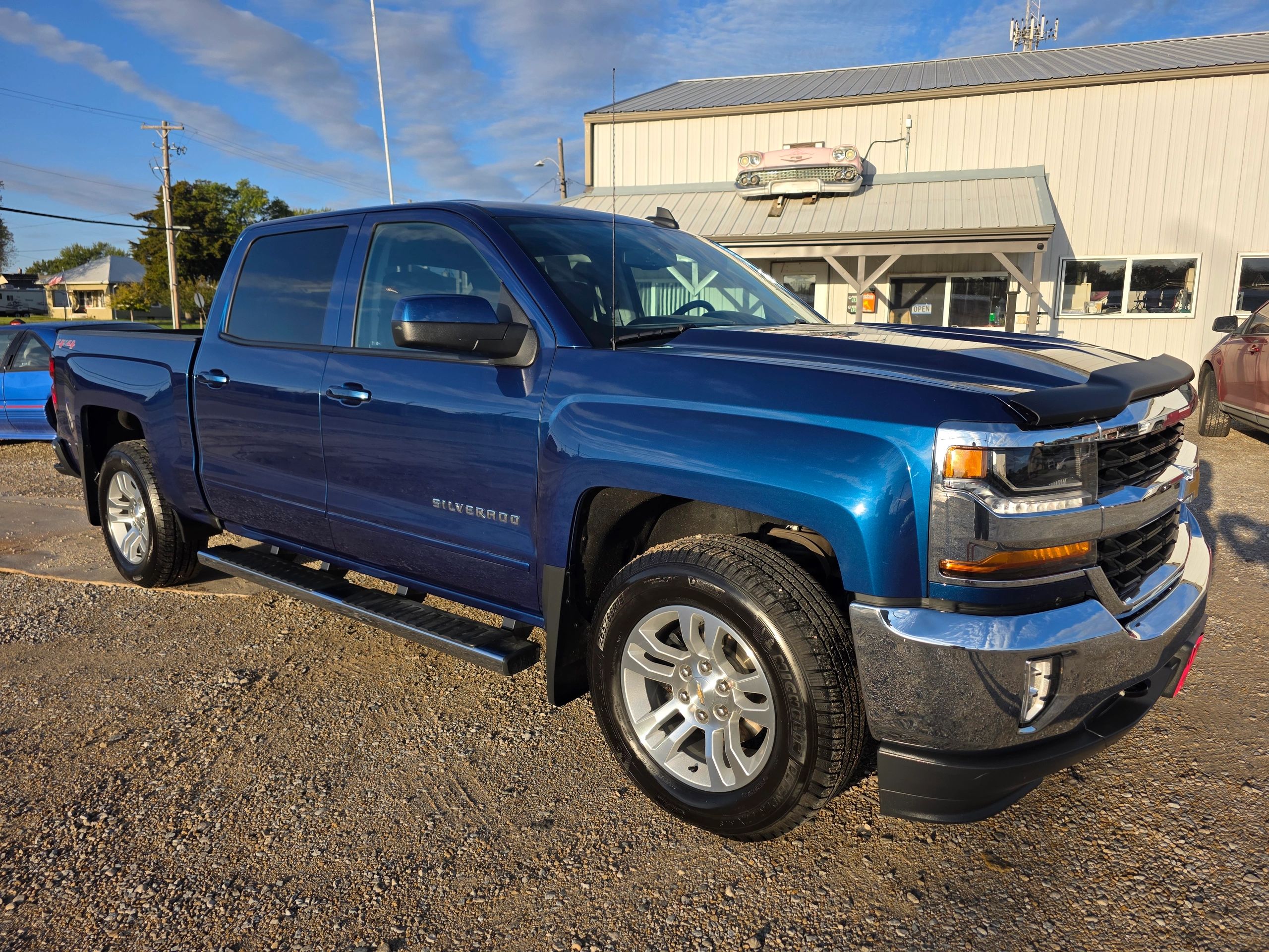 2017 Chevrolet Silverado 1500 LT's photo