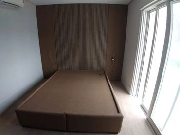 Cabeceira em placa, cabeceira de solteiro, Base de cama estofada, cabeceira de casal.