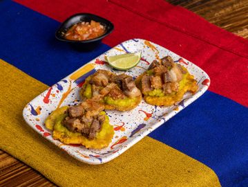 Patacones de chicharron