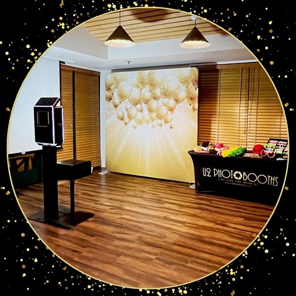 Midnight-photobooths-U2-photobooths