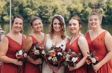 garden style bouquet with a fall and rustic theme