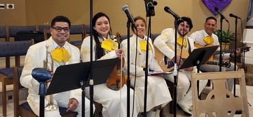 Honrando a la Virgen de Guadalupe