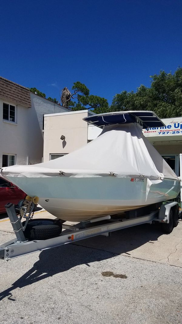 Vinyl boat cover that is durable and beautiful. Custom-made and long-lasting