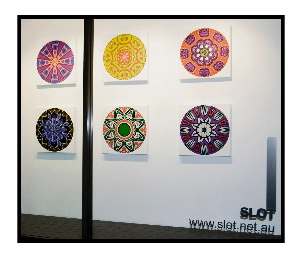 Marina Dearnley   |   Mandalas from the metropolis 
Slot