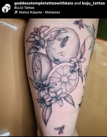 fine line black and grey oranges with bees