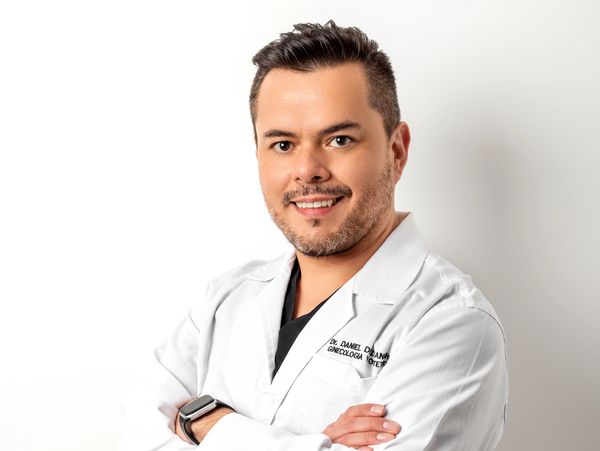 Dr Daniel Diaz