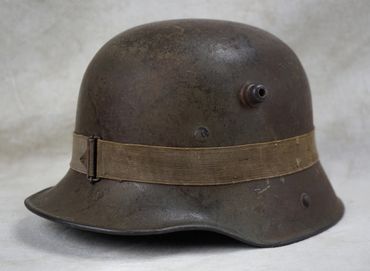 Original WW1 Imperial German Helmet Stahlhelm with Regiment Marked Helmet Band