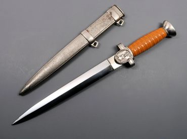 Original WW2 German DRK Deutsche Rotes Kreuz Red Cross Officer Dress Dagger