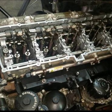 DD15 ENGINE REPAIR