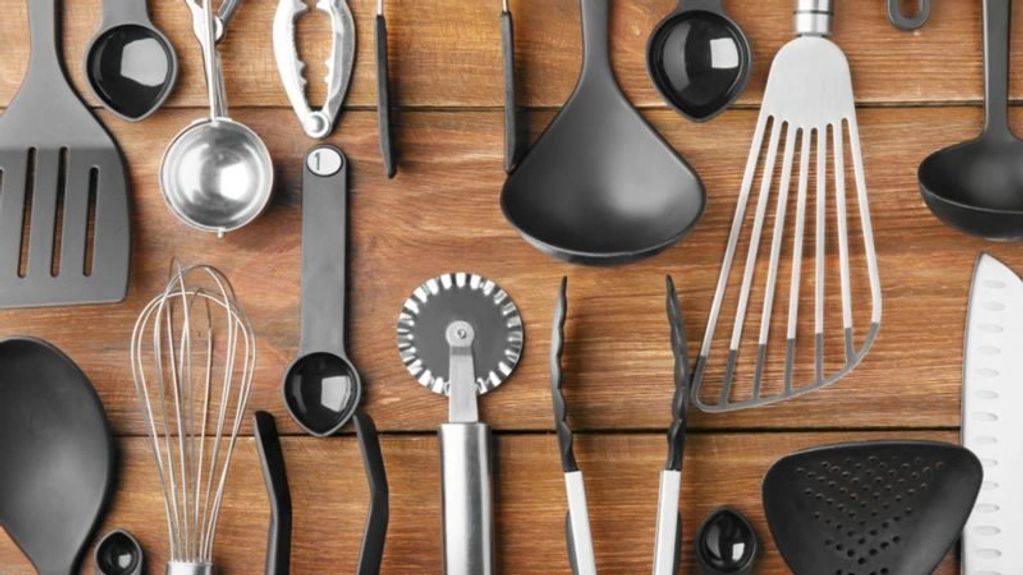 Assistant of a Chef through his processes.