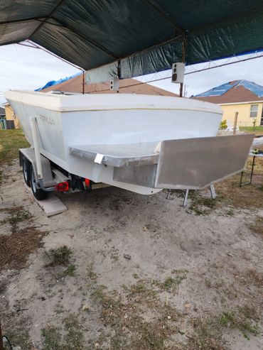 Aluminum twin-engine outboard bracket.