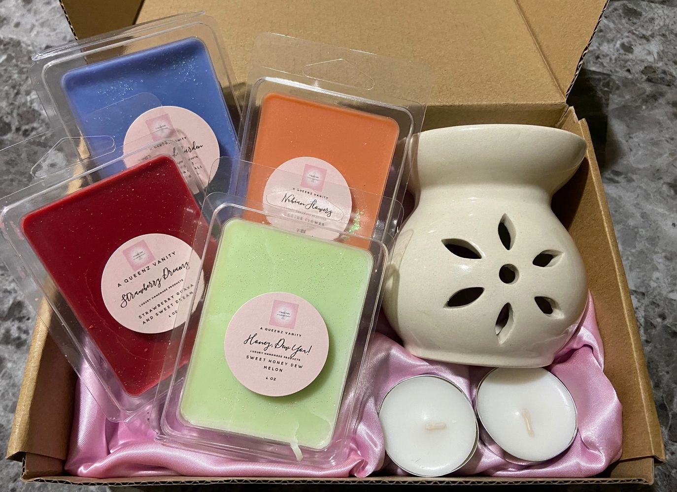 Wax melts starter gift set: includes wax warmer and 4 wax melts