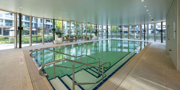 Straight Wet Deck Pool Grating