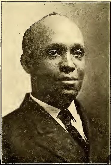 Rev. W. O. Davis 14th Pastor 1909 - 1911