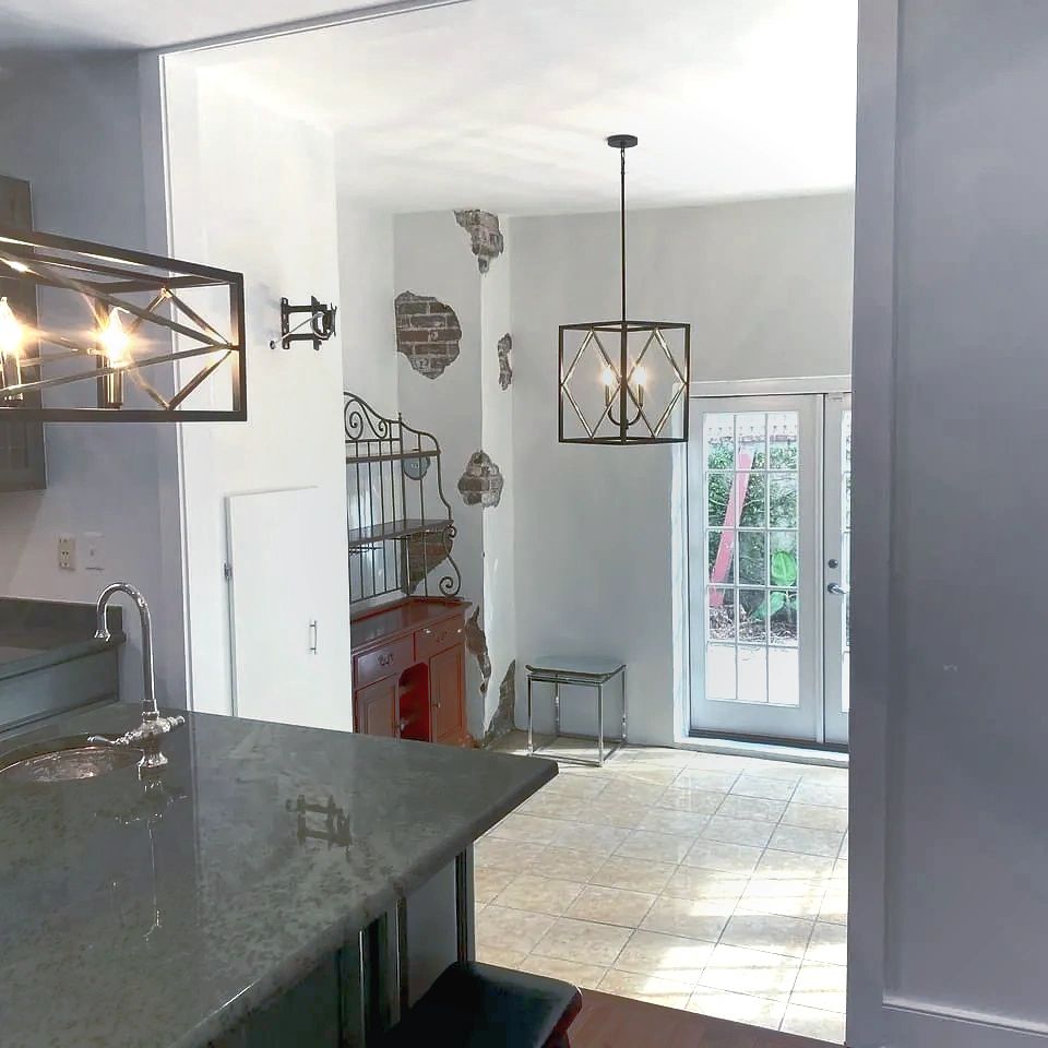 Need plaster wall or ceiling repairs? Contact LG Painting + Construction for a free estimate.