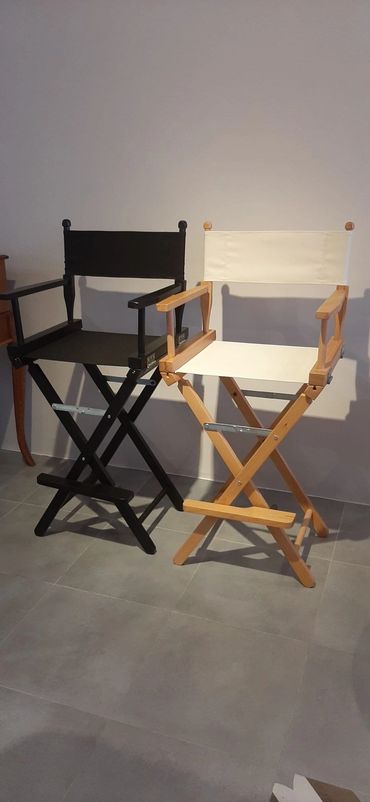 Rejisör koltuğu özel olarak üretilmiştir.