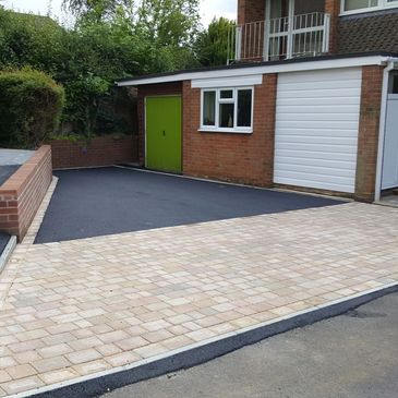 Tarmac driveway with block paving apron and edging 