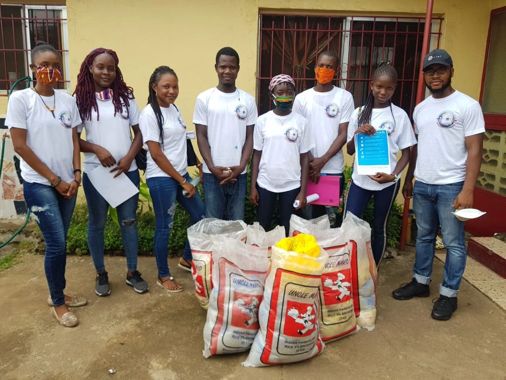 The Rasphaelyn Foundation Inc members and helpers ready to distribute to community