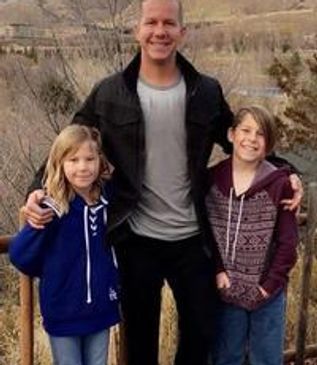 Eric Kramer is moving with his kids. Moving, Moving companies utah, movers in utah, Helping Hands