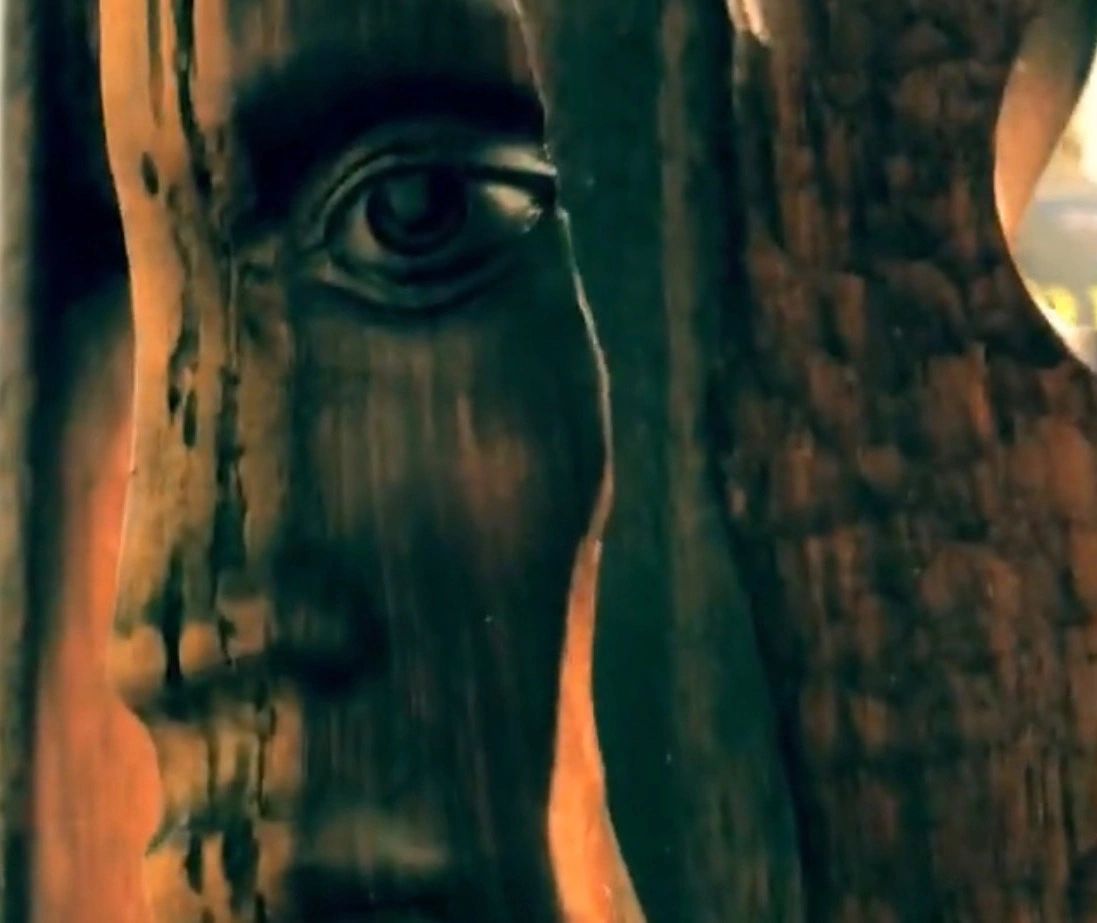 Close up image of a sculpture by Mzilikazi Crowther from his Water series