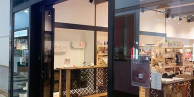 Casey Central Emporium
Casey central shopping centre
Narre Warren