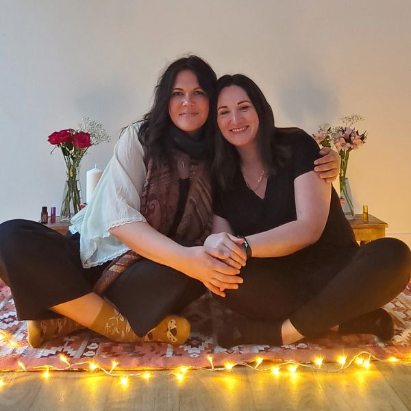 Group Hypnosis collaborationworkshop retreat Sacred Spiritual sanctuary 9d breathwork 
Rachel Roland