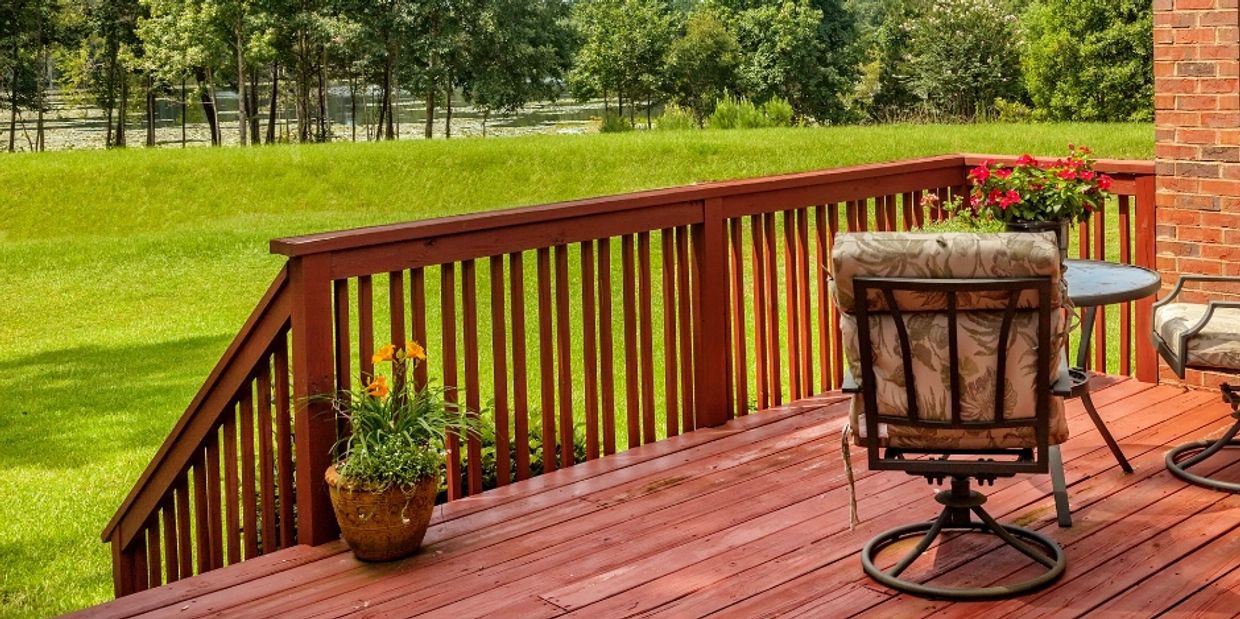 Deck. Decks. Wood. Lyons Excellence LLC. Carpentry. Contractor. Kershaw County.