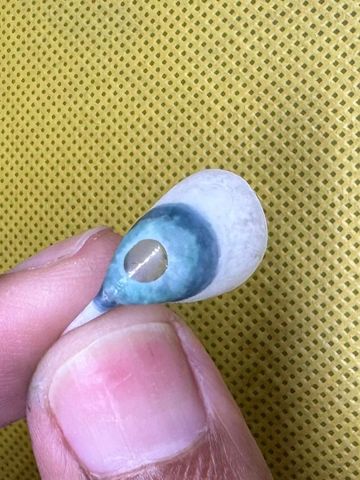 Hand painting on large diameter Soft Contact Lenses for patients or for special effects in films