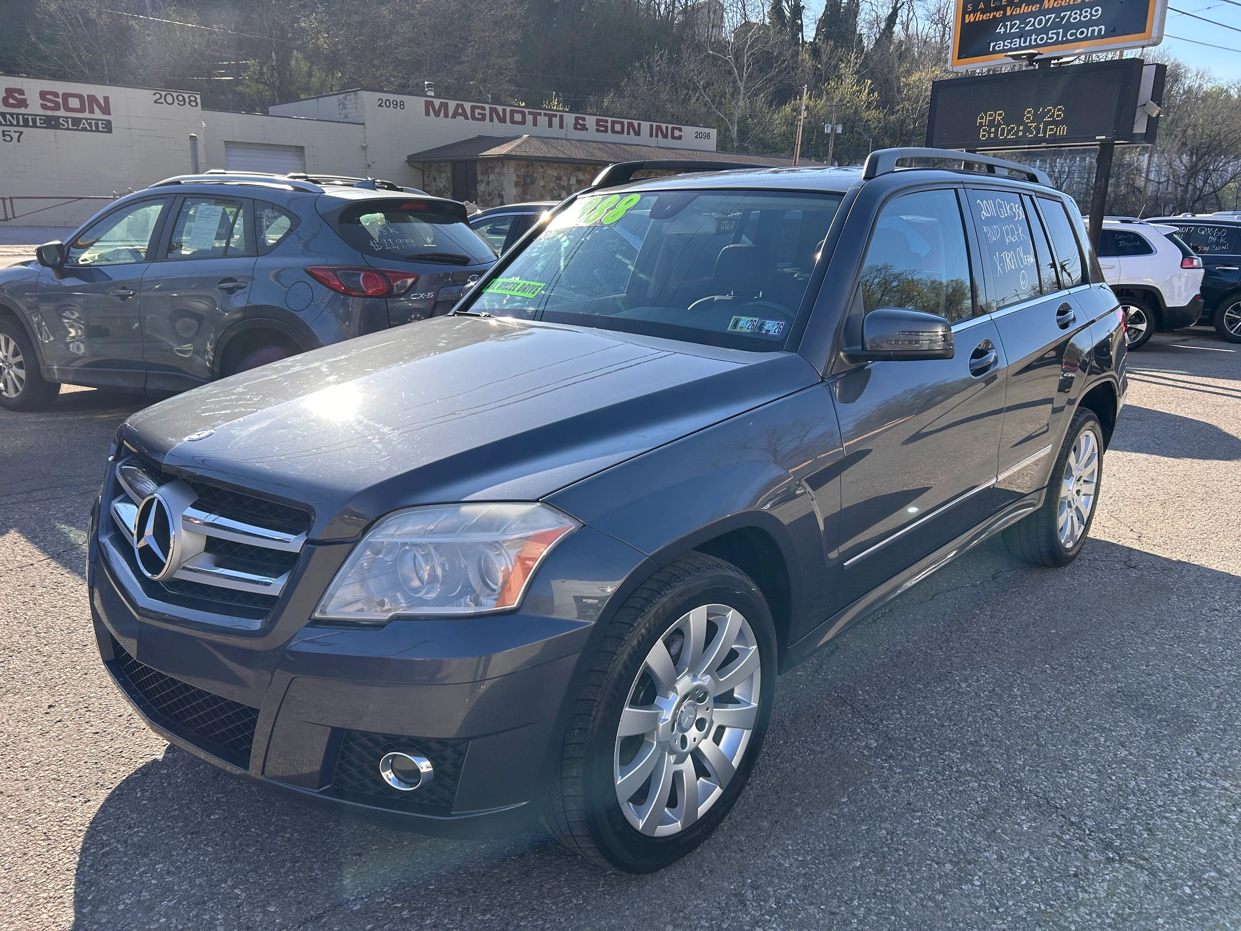 2011 Mercedes-Benz GLK-Class GLK350 4WD's photo