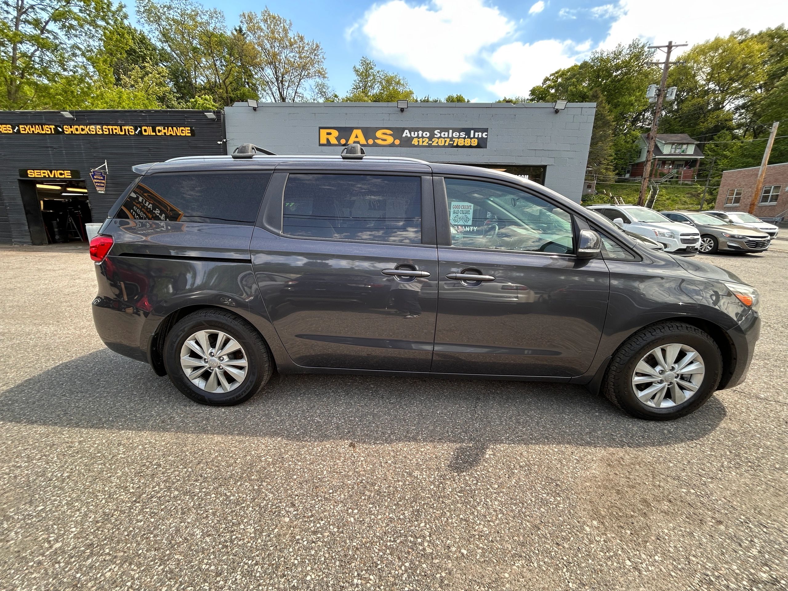 2016 Kia Sedona LX - Photo 8